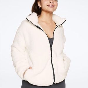 💕NWT Pink VS Teddy Full Zip Fleece Sz L💕